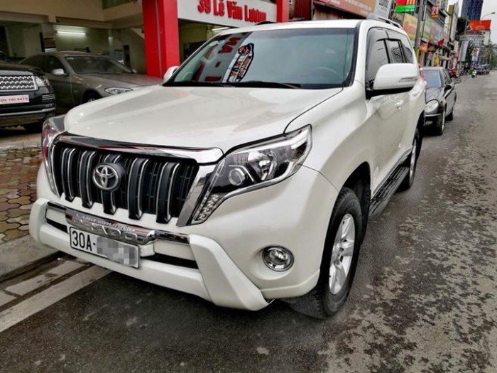 Toyota Prado TXL 2.7 model 2015 màu trắng