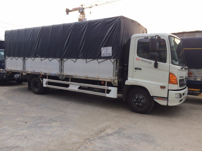 Xe tải Hino 6,4 tấn