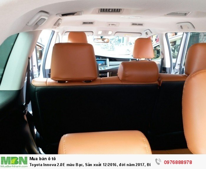 Toyota Innova 2.0E màu Bạc, Sản xuất 12/2016,  đời năm 2017, Đi 9000 km