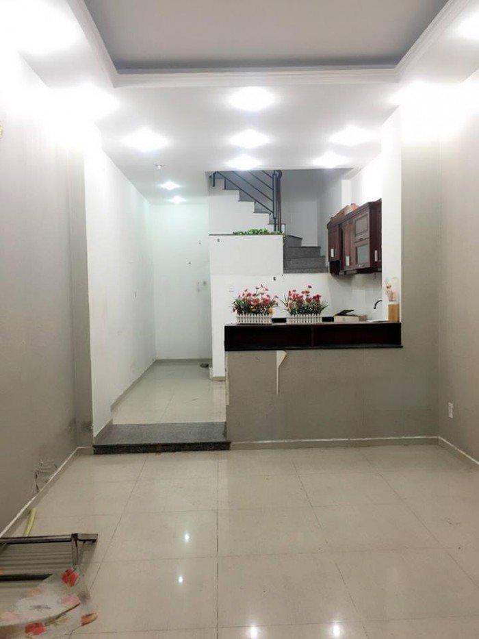 Nhà nguyên căn, dtsd 80m2 chợ bà Hom hẻm 4m sổ hồng