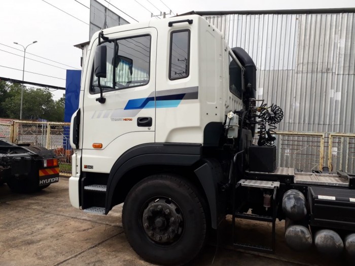 Bán Xe Đầu Kéo Hyundai Hd700 giá ưu đãi nhất tại Bà Rịa Vũng Tàu