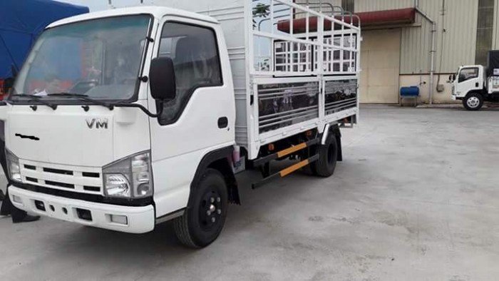 Xe tải Isuzu 3.5 tấn thùng dài 4.3 mét màu trắng đời 2017