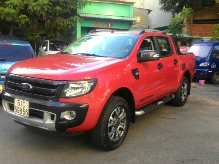 Cho thuê bán tải Ford Ranger 2015 mạnh mẽ, nhanh chóng, giá rẻ.