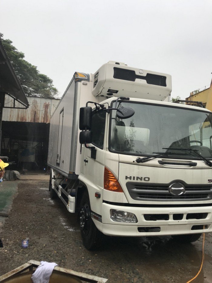 Xe tải đông lạnh Hino FG 8 tấn, xe dong lanh Hino 8t,xe tai bao on Hino 8t,xe tai Hino bao on 8t