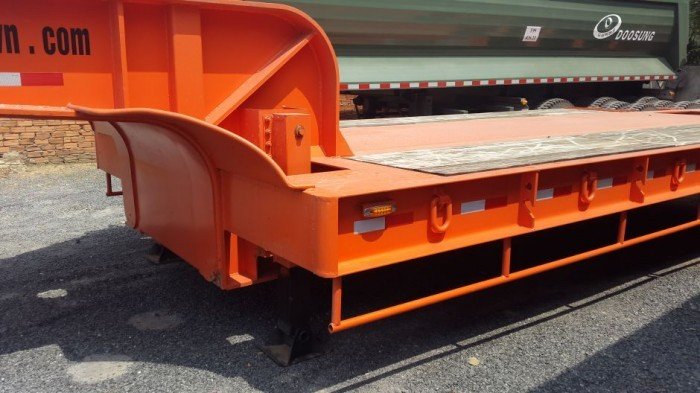 Chuyên bán phooc lùn Doosung 39.5tấn, sàn 6m, dài14m. Xe Đẹp- Giá rẻ nhất Miền Nam