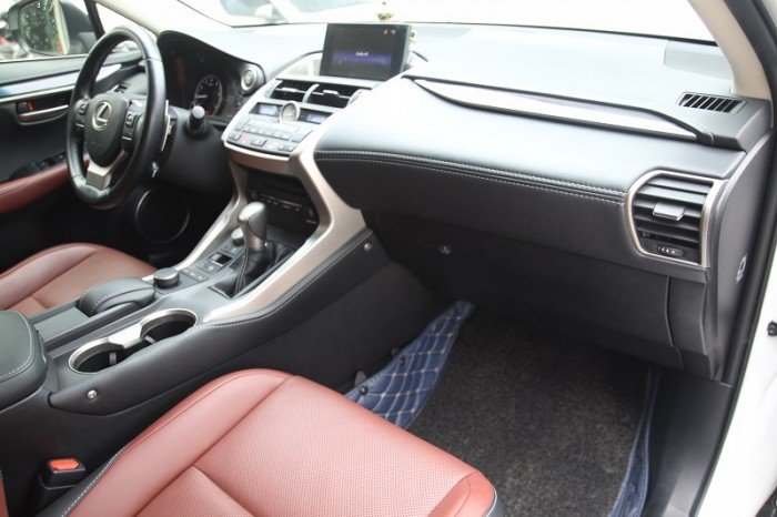 Lexus NX 200T sx 2016, nhập khẩu nguyên chiếc Nhật Bản.