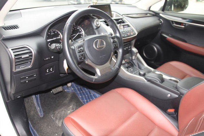 Lexus NX 200T sx 2016, nhập khẩu nguyên chiếc Nhật Bản.