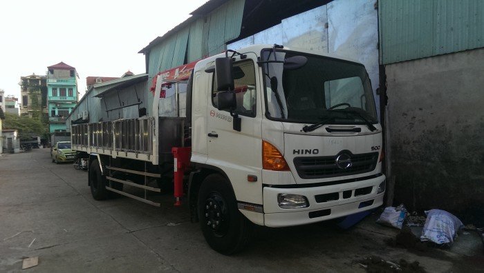Xe tải Hino FG 9.4 tấn gắn cẩu 3 tấn