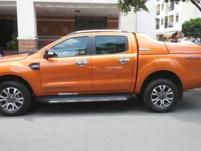 Cho thuê “ông vua bán tải” Ford Ranger 2015 mạnh mẽ, giá rẻ bất ngờ