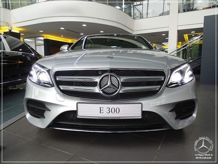 MERCEDES E300 2018 giá đặc biệt, giao xe ngay
