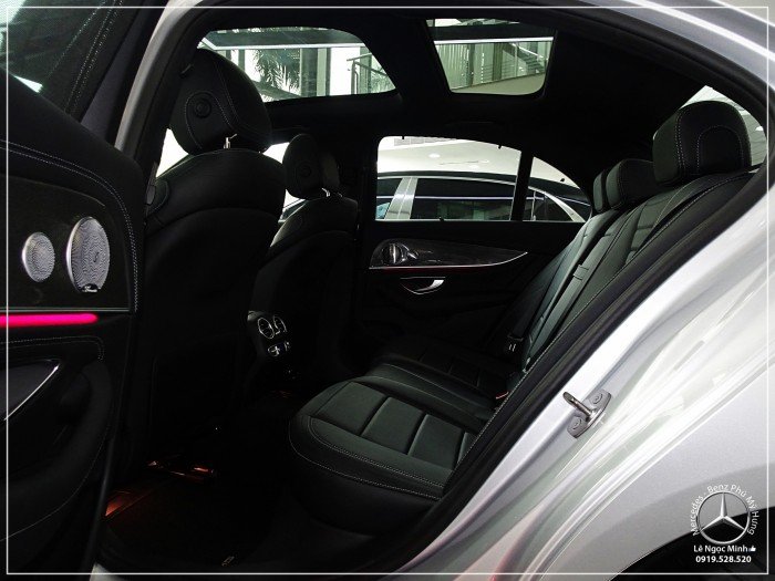 MERCEDES E300 2018 giá đặc biệt, giao xe ngay