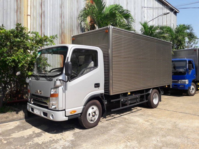 Xe tải Jac 3t45 đầu vuông, công nghệ Isuzu mới nhất