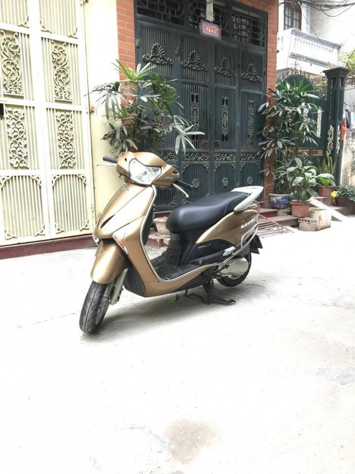 Honda Lead fi mầu vàng đồng chính chủ