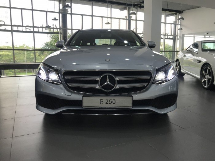 MERCEDES BENZ E250 giao ngay, giá tốt