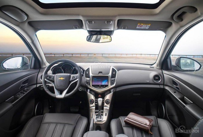 Chevrolet Cruze LTZ 2018, giảm 80tr. Hỗ trợ vay tốt nhất, bao hồ sơ toàn quốc