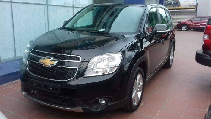 Chevrolet Orlando 7 chỗ, nhận ngay xe