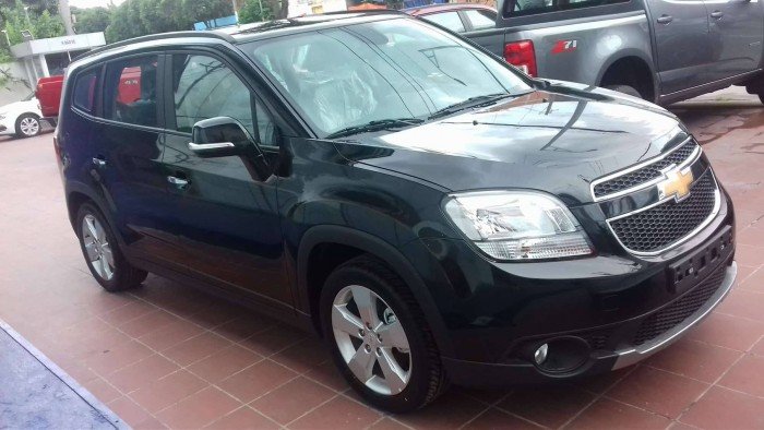 Chevrolet Orlando 7 chỗ, nhận ngay xe