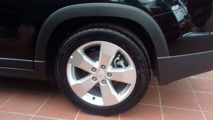 Chevrolet Orlando 7 chỗ, nhận ngay xe