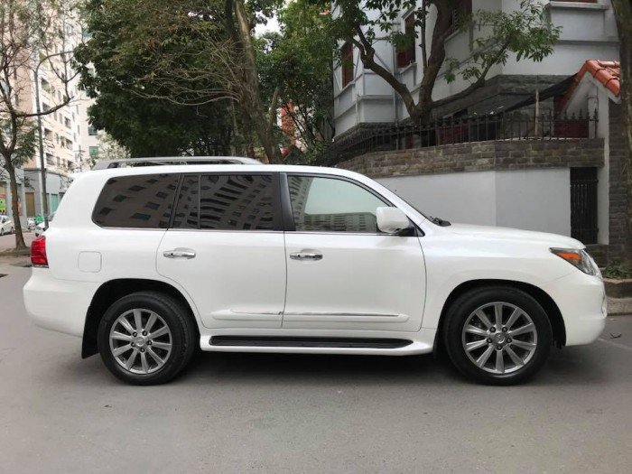 Lexus LX570 Trắng Nhập Khẩu model 2012