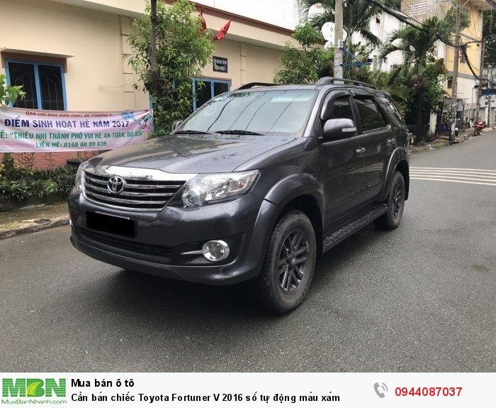 Cần bán chiếc Toyota Fortuner V 2016 số tự động màu xám