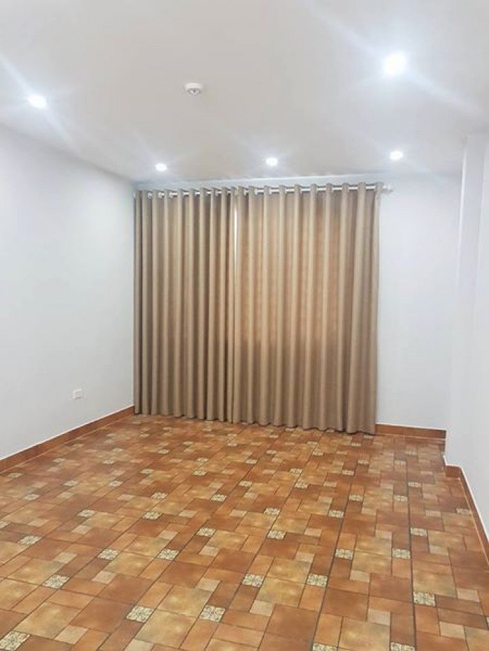 Bán nhà ở luôn Xã Đàn, Đống Đa, vị trí đẹp, 32m2