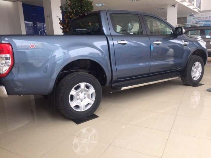 Bán ô tô Ford Ranger XLT năm 2017, nhập khẩu nguyên chiếc