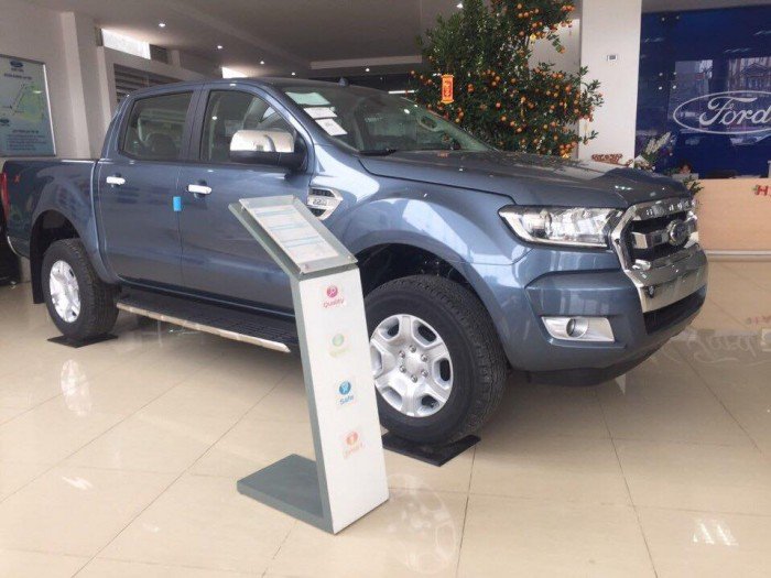 Bán ô tô Ford Ranger XLT năm 2017, nhập khẩu nguyên chiếc