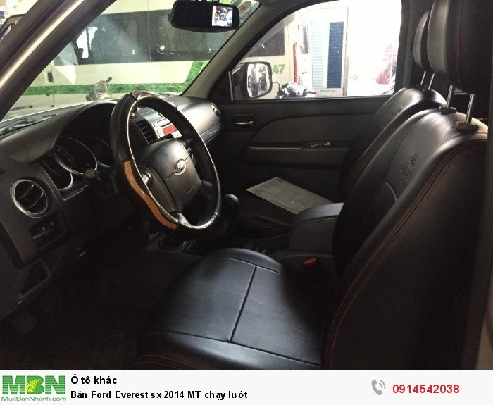 Bán Ford Everest sx 2014 MT chạy lướt