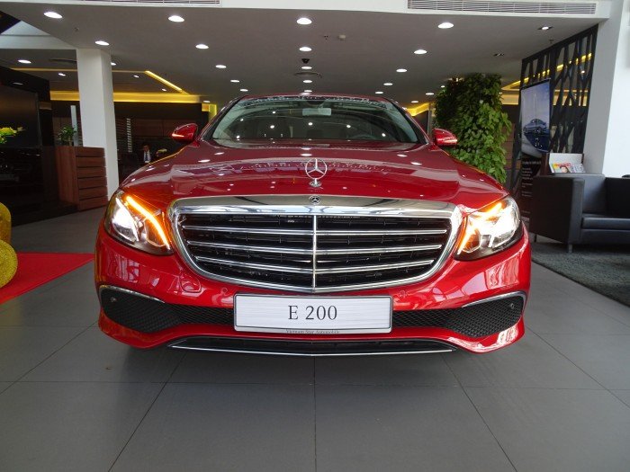 2018 Mercedes-Benz E200 New Colour / Red Hyacinth