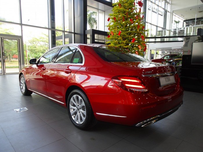 2018 Mercedes-Benz E200 New Colour / Red Hyacinth