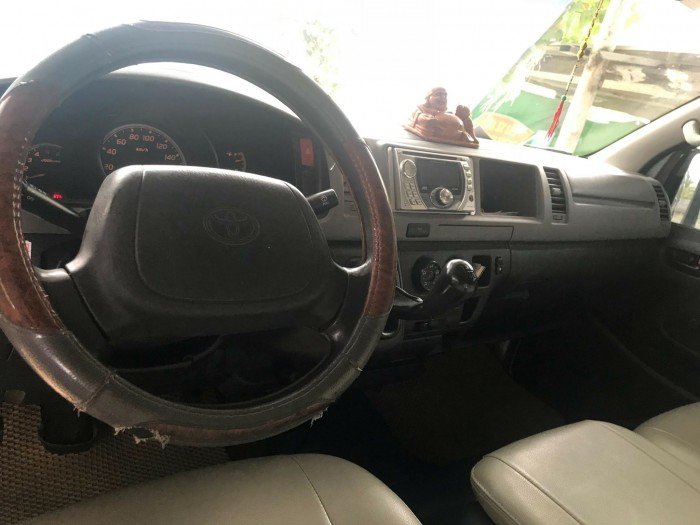 Cần bán xe Toyota Hiace Cuối Năm 2010