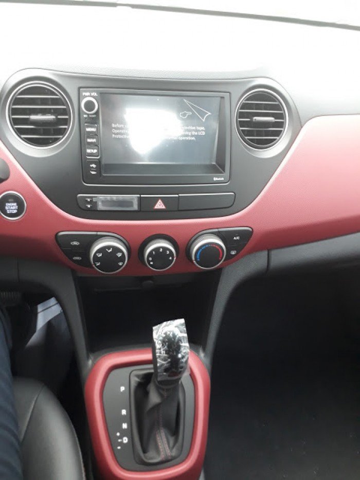 Hyundai Grand i10 Sedan 1.2 AT 2018 giá hấp dẫn, giao xe ngay