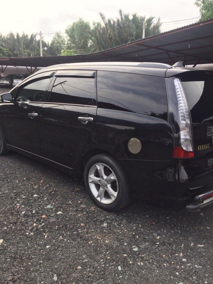 Xe oto Mitsubishi Grandis Mivec 2.4 đời 2009 số tự động