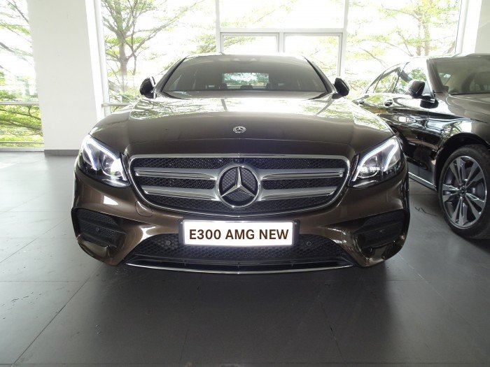 Bán Mercedes E300amg Màu Xanh/Nâu Tuyệt Đẹp Tại Mercedes Pmh
