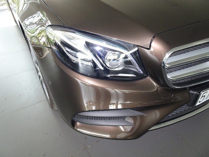 Bán Mercedes E300amg Màu Xanh/Nâu Tuyệt Đẹp Tại Mercedes Pmh