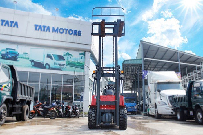 Xe nâng hàng giá tốt nhất hiện nay.