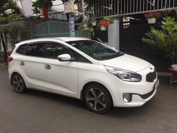 Bán Kia Rondo 2015 trắng tự động xe đẹp mới xem xe thích ngay