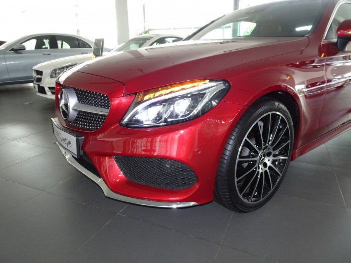 X Mercedes Benz C300 Coupe - Giao Ngay