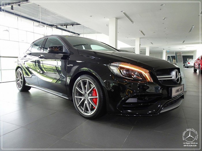 MERCEDES-AMG A45 2018 - 381HP - XE GIAO NGAY