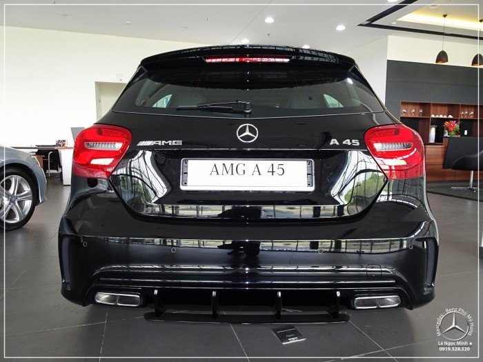 MERCEDES-AMG A45 2018 - 381HP - XE GIAO NGAY