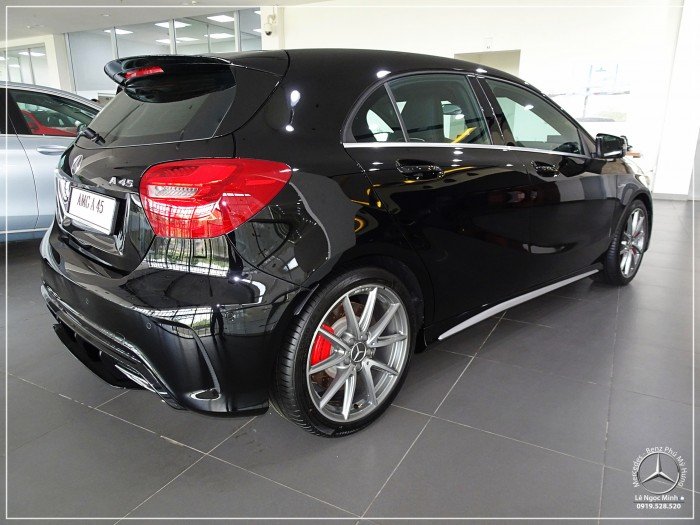 MERCEDES-AMG A45 2018 - 381HP - XE GIAO NGAY