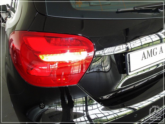 MERCEDES-AMG A45 2018 - 381HP - XE GIAO NGAY