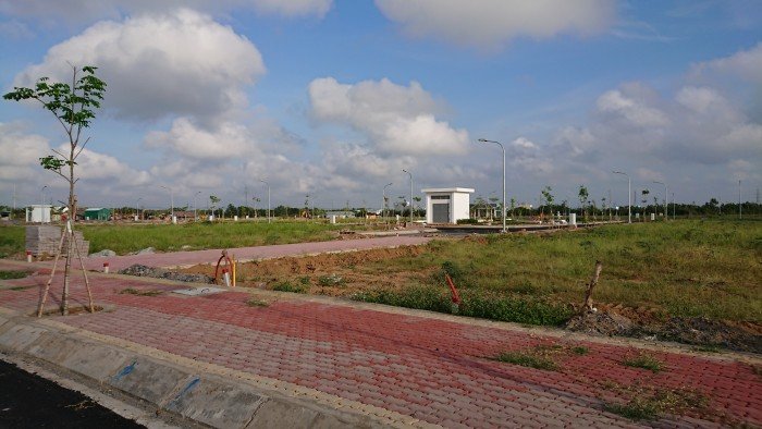 Đất Long Hậu tháng 3/2018, hạ tầng hoàn thiện, sổ đỏ trao tay ngay!