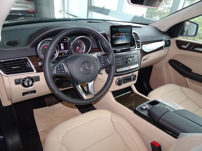 MERCEDES-BENZ GLE 400 COUPE 2018 giá hấp dẫn