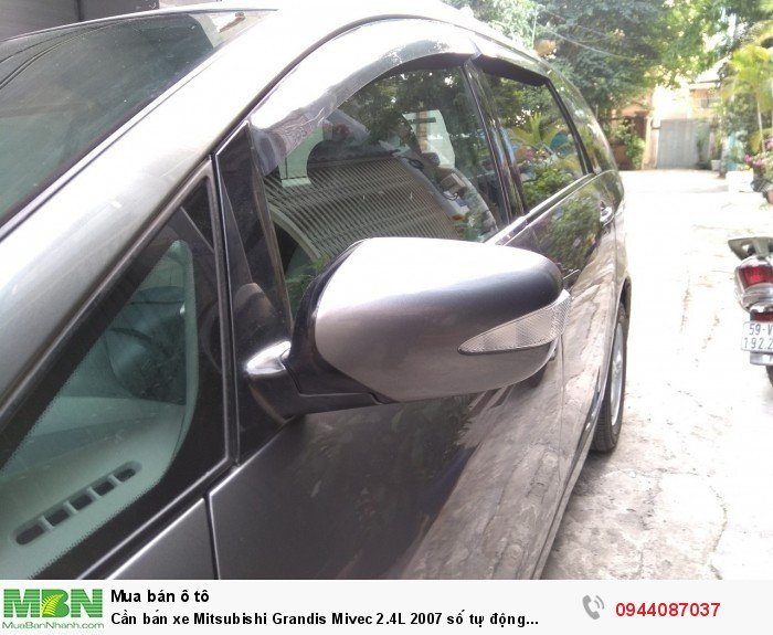 Cần bán xe Mitsubishi Grandis Mivec 2.4L 2007 số tự động màu xám