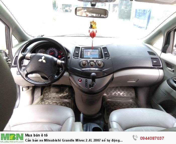 Cần bán xe Mitsubishi Grandis Mivec 2.4L 2007 số tự động màu xám