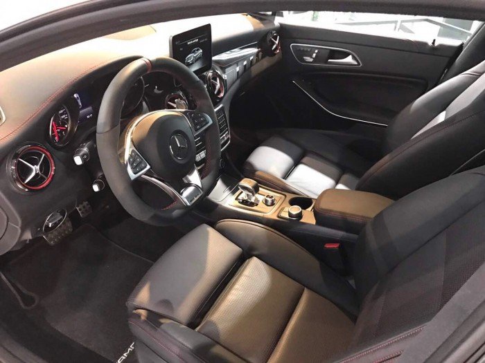 Bán Mercedes Benz CLA 45 2018 - XE GIAO NGAY