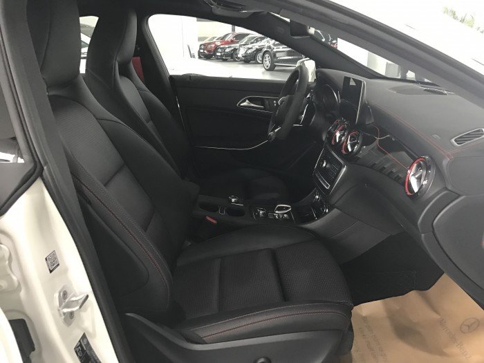 Bán Mercedes Benz CLA 45 2018 - XE GIAO NGAY