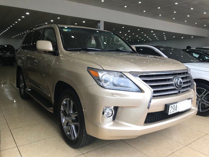 Bán Lexus LX570 sản xuất 2009 đã lên fom2015,xe Mỹ đủ đồ có phanh khoảng cách