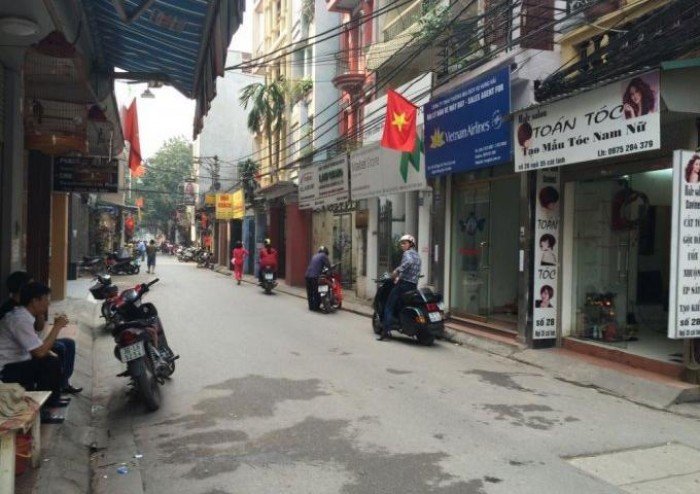 Cần bán nhà Thịnh Quang ngõ kinh doanh tấp nập